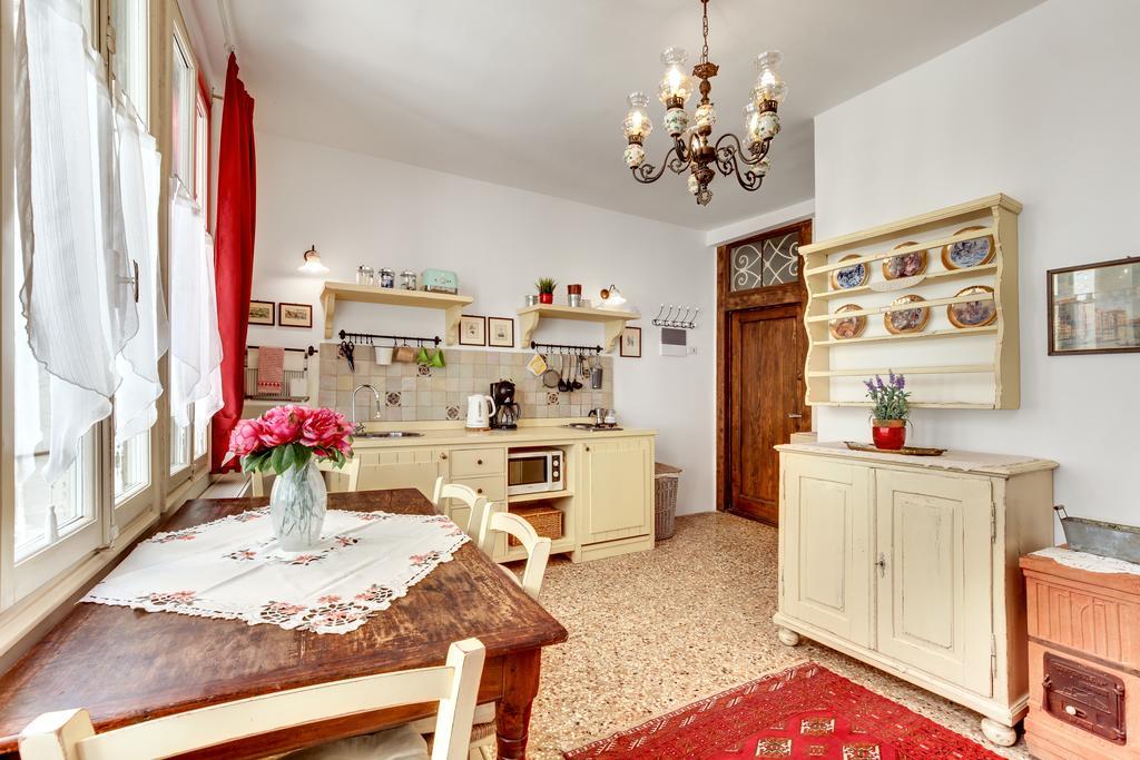 Ca' Badoer Frari Apartment Venice Ngoại thất bức ảnh
