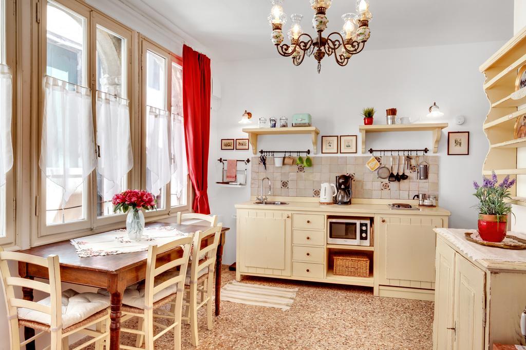 Ca' Badoer Frari Apartment Venice Ngoại thất bức ảnh